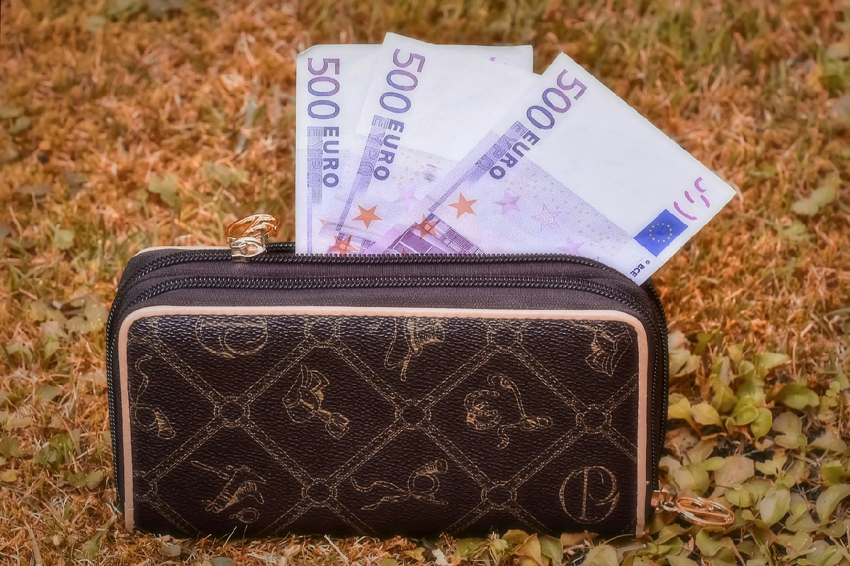 Vivere bene con 1000€ al mese: come risparmiare senza sacrifici diventa possibile